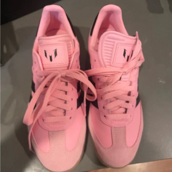 Messi pink sambas - Picture 2 of 6